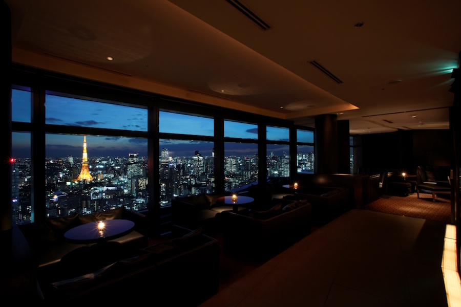 Bar & Lounge MAJESTIC  The Expat's Guide to Japan