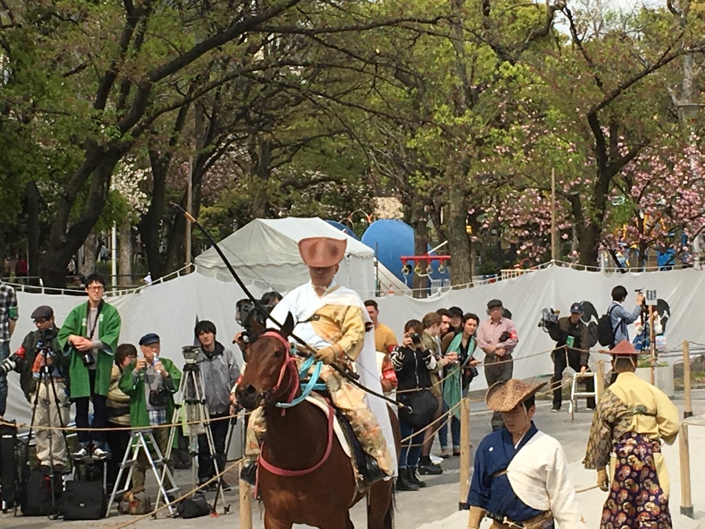 asakusa-yabusame 7 (Medium)